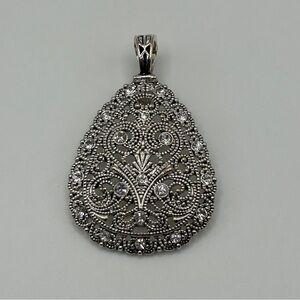 Silver Teardrop Filigree & Clear Stone Magnetic Pendant